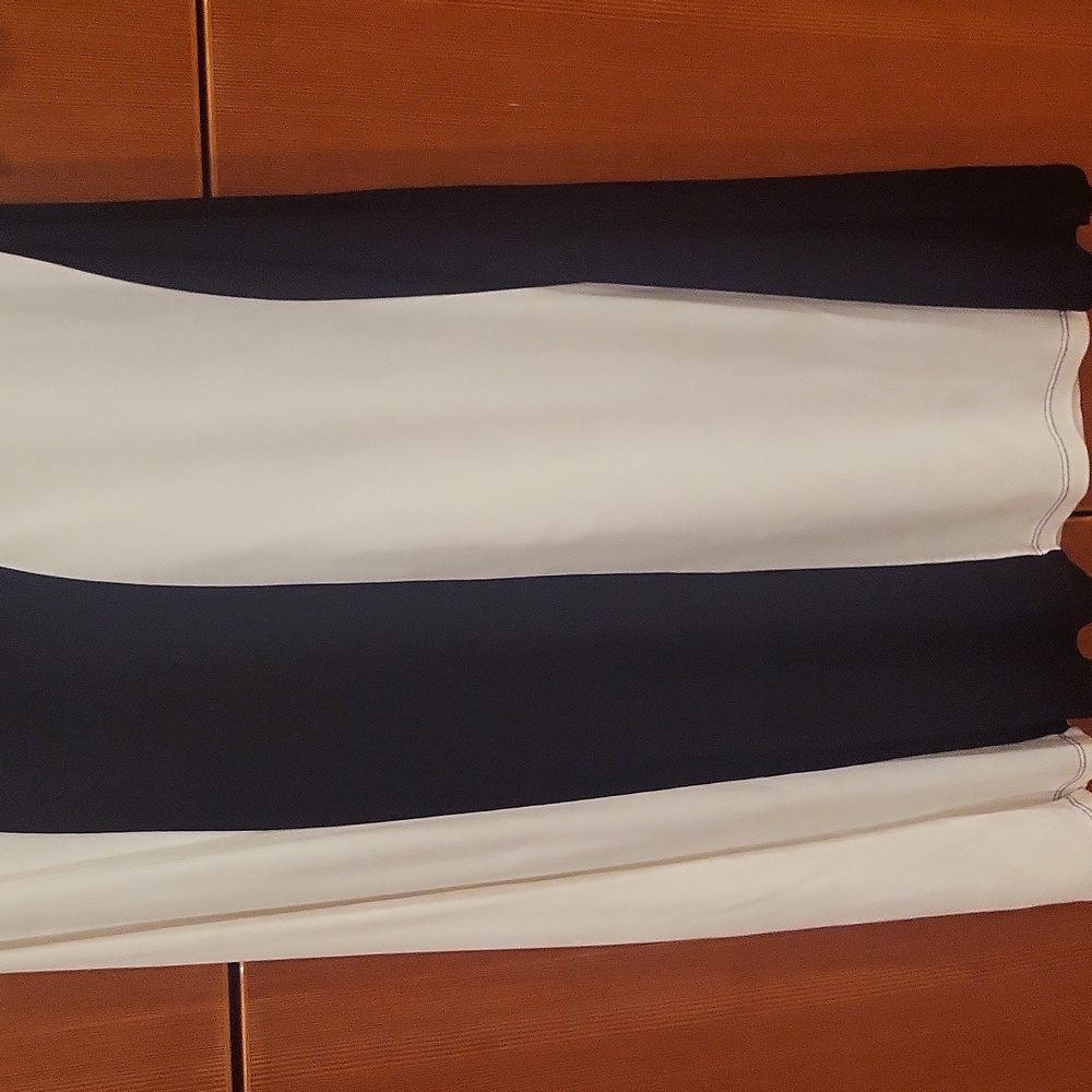 Farm Rio Cut Out Midi Dress - Picture 6 of 8